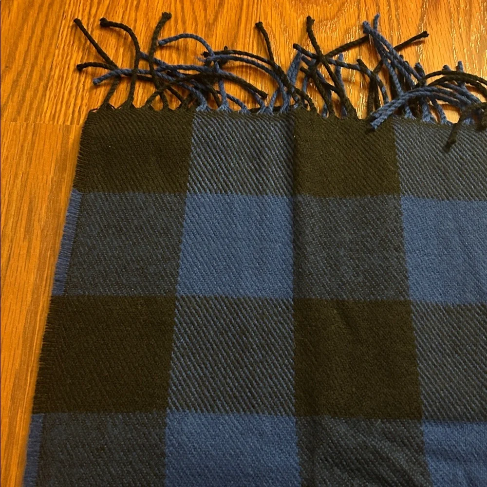 Old Navy Men’s Scarf